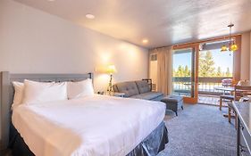 Hotel Style Room In The Timber Creek Lodge Condo
